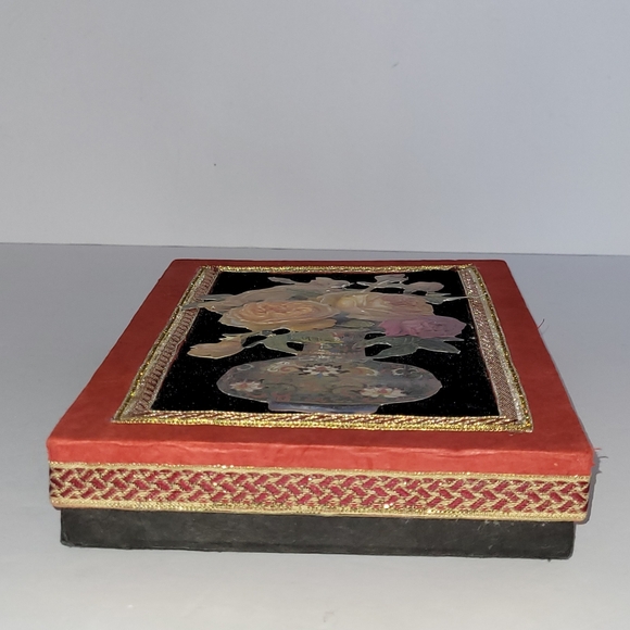 Floral Decorative Box with Red Border Fabric Lined Box - Picture 3 of 7